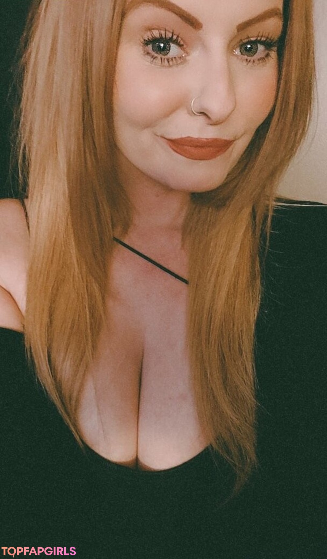 Foto desnuda filtrada de OnlyFans de Temptressqueen1 #174 Foto desnuda filtrada de OnlyFans de Temptressqueen1 #174