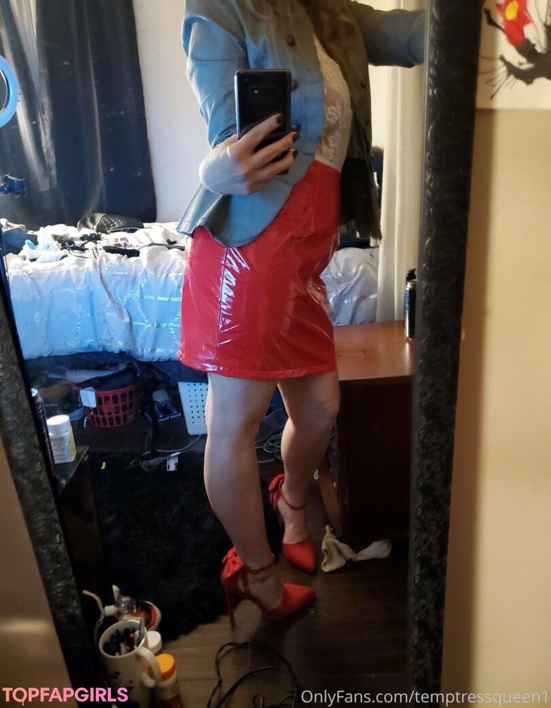 Foto desnuda filtrada de OnlyFans de Temptressqueen1 #55 Foto desnuda filtrada de OnlyFans de Temptressqueen1 #55