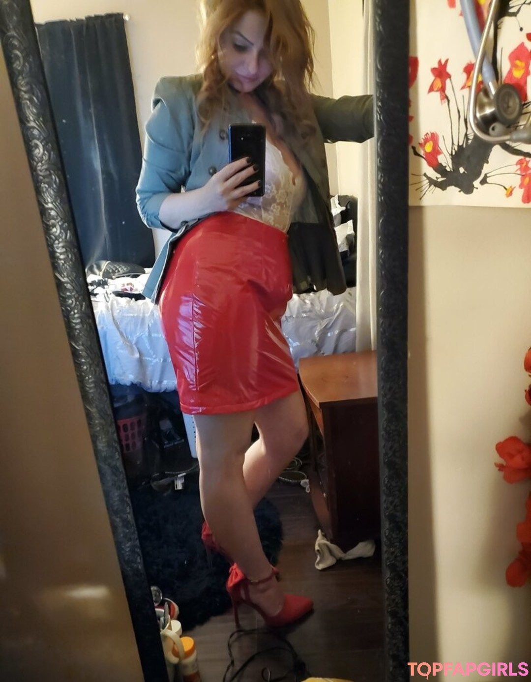 Foto desnuda filtrada de OnlyFans de Temptressqueen1 #57 Foto desnuda filtrada de OnlyFans de Temptressqueen1 #57