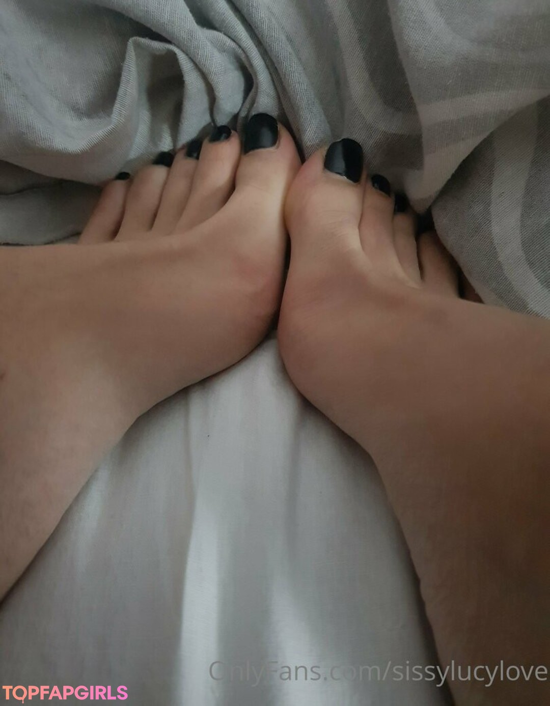 Foto desnuda filtrada de OnlyFans de Sissylucylove #80 Foto desnuda filtrada de OnlyFans de Sissylucylove #80