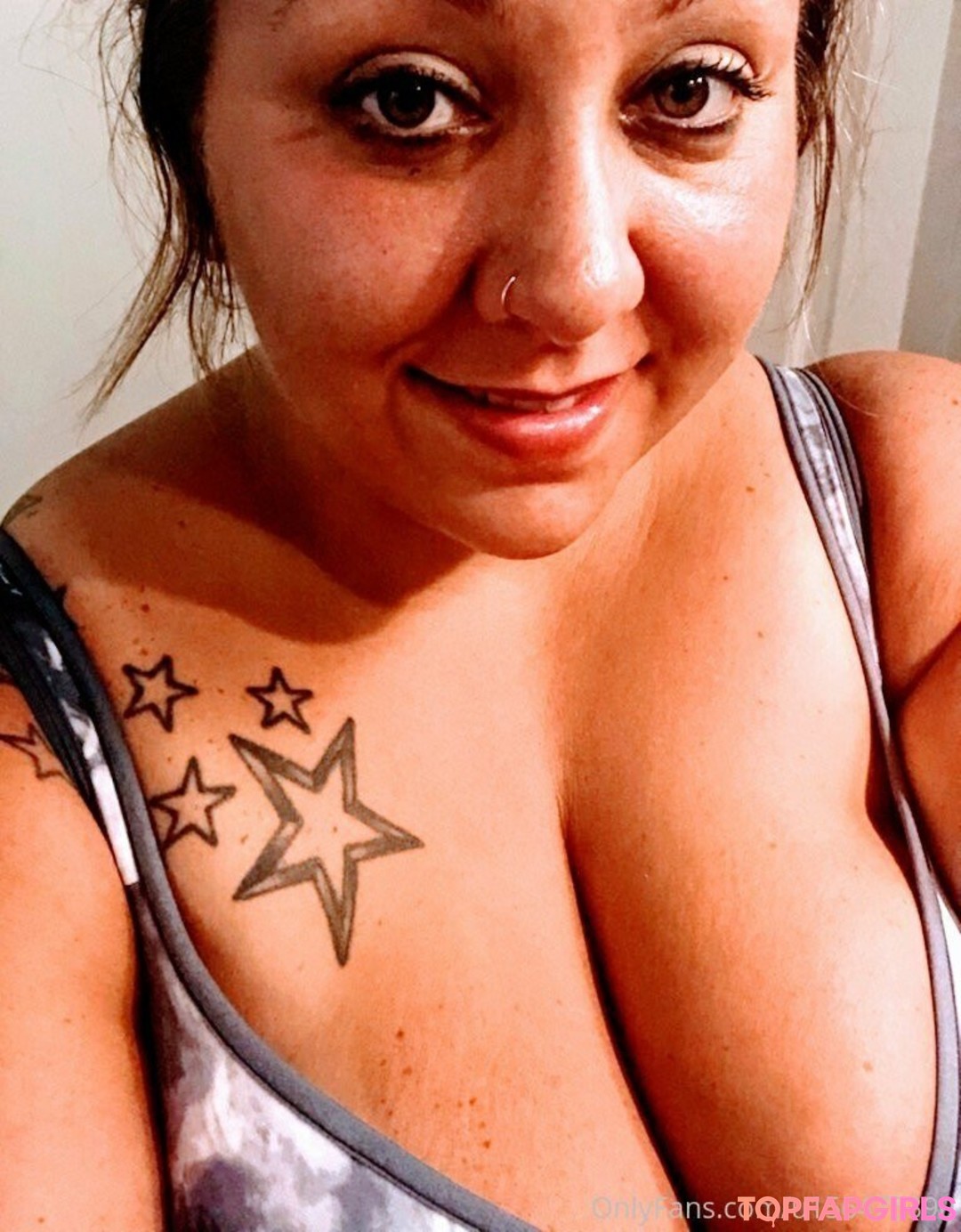 Foto desnuda filtrada de OnlyFans de Sexybbwmom11 #8 Foto desnuda filtrada de OnlyFans de Sexybbwmom11 #8