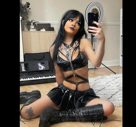 Foto desnuda filtrada de OnlyFans de Portsmouth