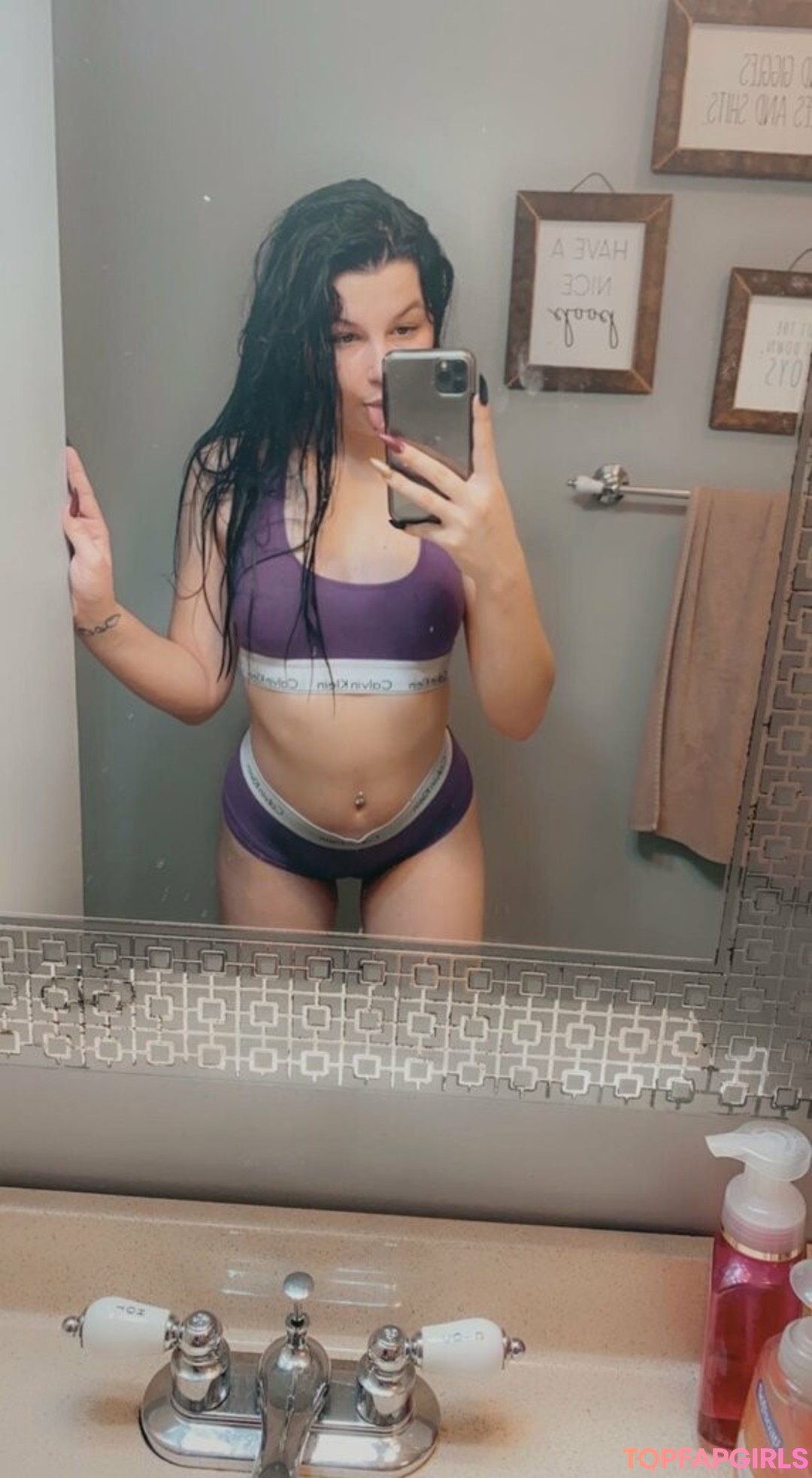 Foto desnuda filtrada de OnlyFans de Lookatdatgurl #75 Foto desnuda filtrada de OnlyFans de Lookatdatgurl #75