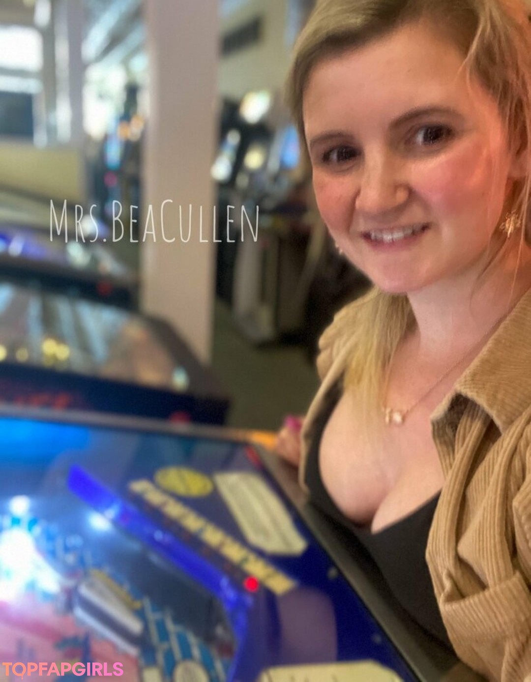 Foto desnuda filtrada de OnlyFans de Mrsbeacullenvip #54 Foto desnuda filtrada de OnlyFans de Mrsbeacullenvip #54