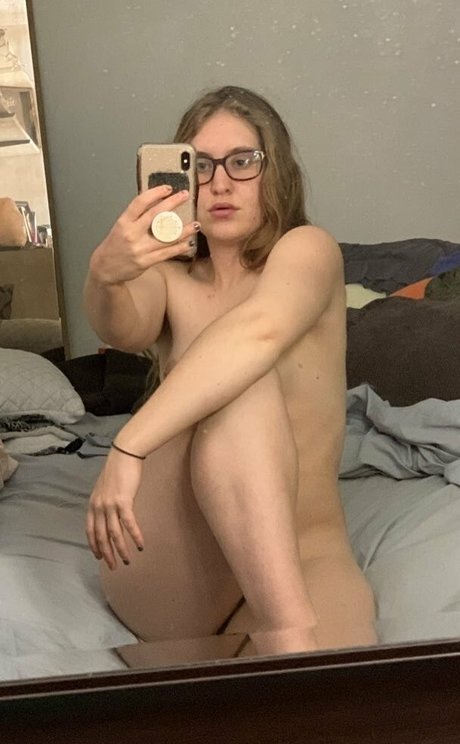 Foto desnuda filtrada de OnlyFans de Reddhotqueen