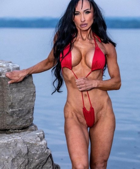 Fitbikinieastwood