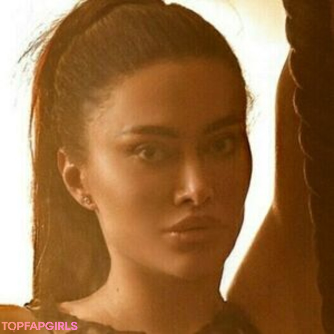 Foto desnuda filtrada de OnlyFans de Elenathebeautiful #12 Foto desnuda filtrada de OnlyFans de Elenathebeautiful #12