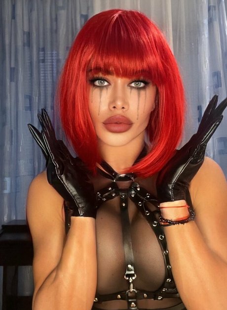 Foto desnuda filtrada de OnlyFans de Elenathebeautiful