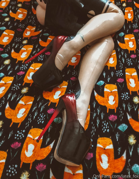 Latex_fox