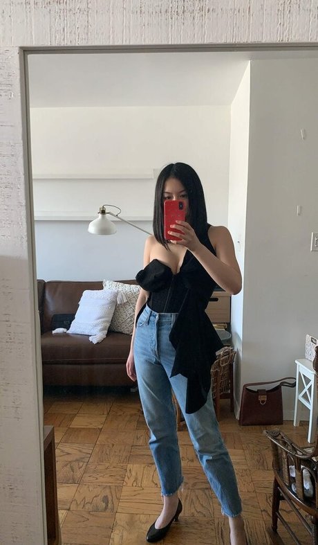 Foto desnuda filtrada de OnlyFans de Michaela Zee
