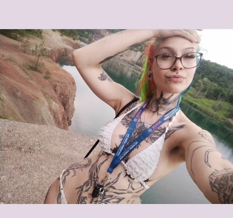 Foto desnuda filtrada de OnlyFans de Mimo4211
