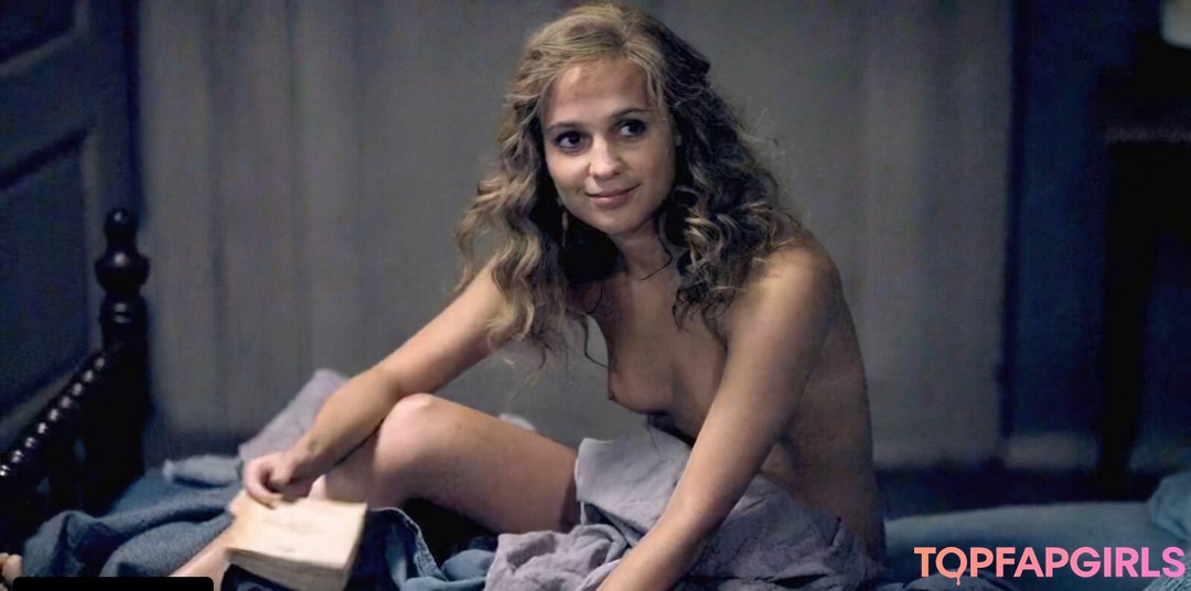 Foto desnuda filtrada de OnlyFans de Alicia Vikander #14 Foto desnuda filtrada de OnlyFans de Alicia Vikander #14