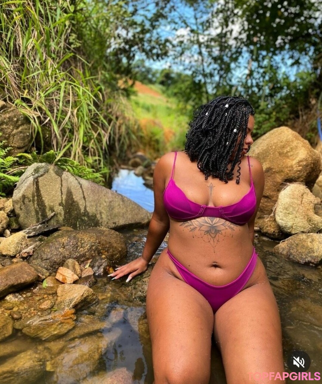 Foto desnuda filtrada de OnlyFans de Jasminny Rodrigues #115 Foto desnuda filtrada de OnlyFans de Jasminny Rodrigues #115