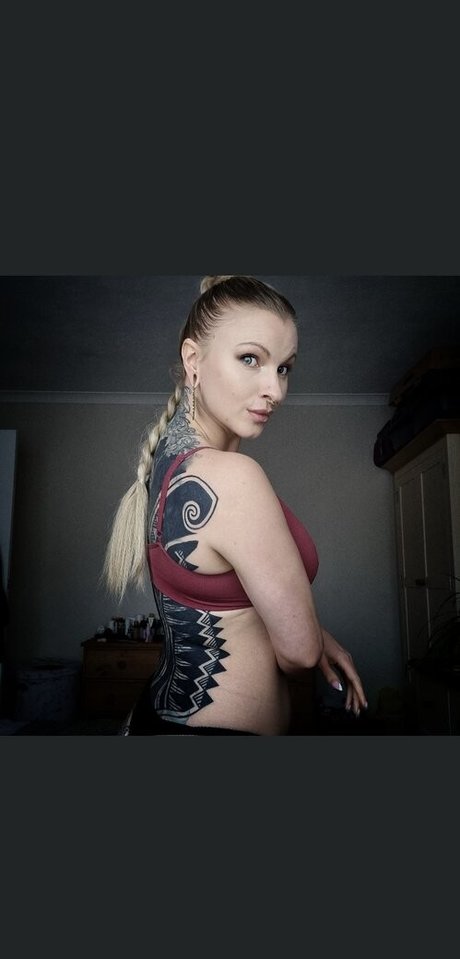 Foto desnuda filtrada de OnlyFans de Ruby True Asmr