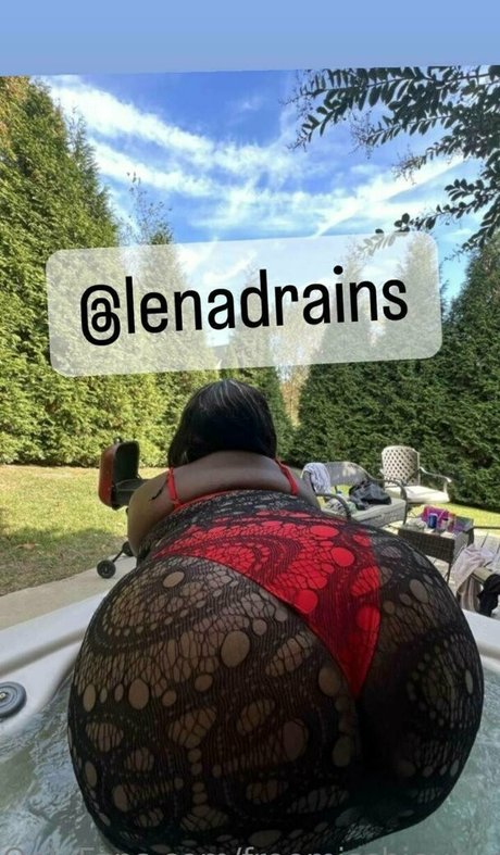 Foto desnuda filtrada de OnlyFans de Freemischievouskitty