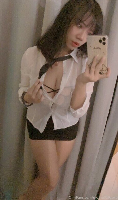 Foto desnuda filtrada de OnlyFans de Momokoxoxo