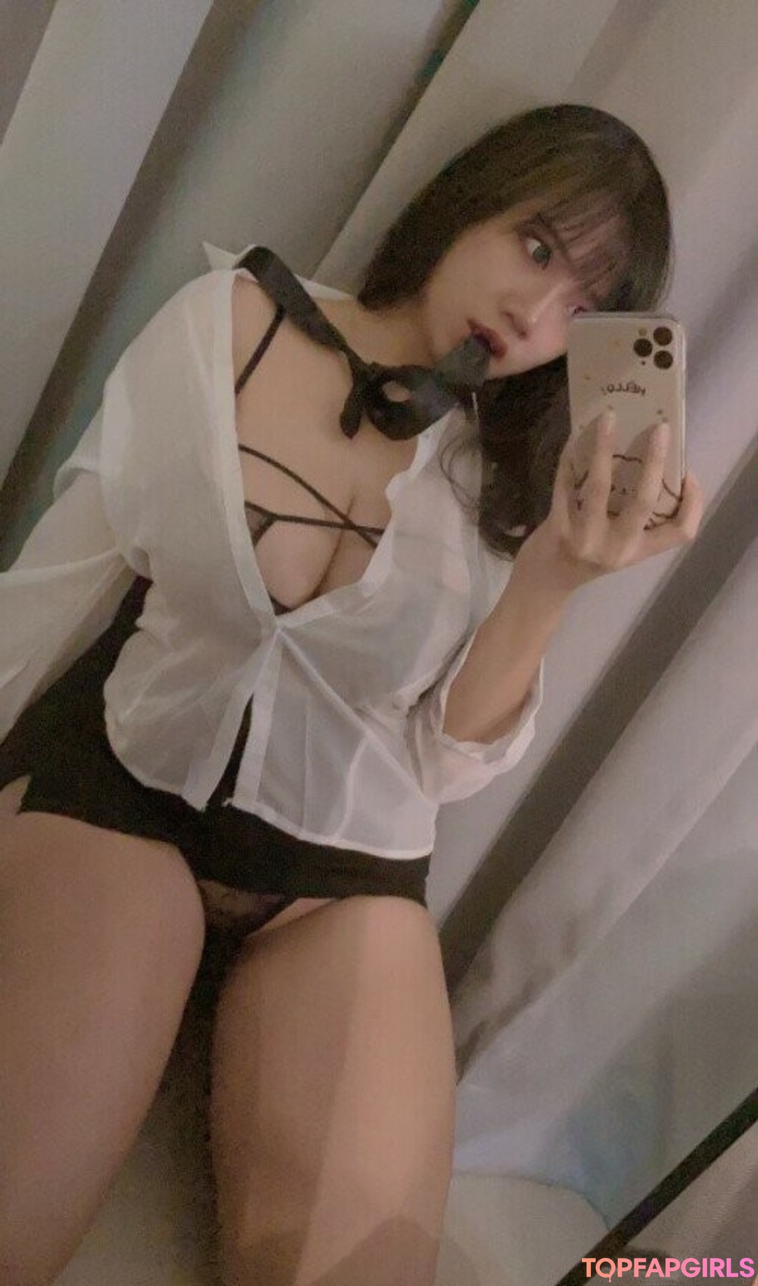 Foto desnuda filtrada de OnlyFans de Momokoxoxo #23 Foto desnuda filtrada de OnlyFans de Momokoxoxo #23