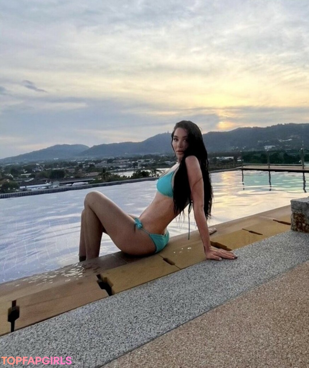 Foto desnuda filtrada de OnlyFans de Tulisa Contostavlos #76 Foto desnuda filtrada de OnlyFans de Tulisa Contostavlos #76