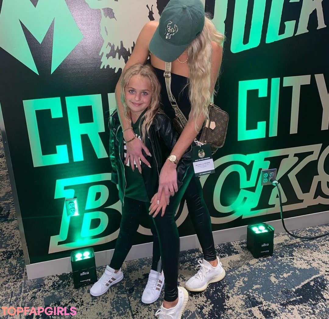 Foto desnuda filtrada de OnlyFans de Carley Sanfilippo #11 Foto desnuda filtrada de OnlyFans de Carley Sanfilippo #11