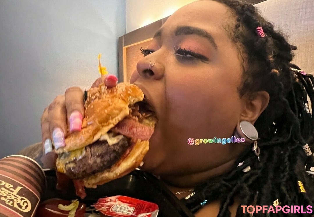 Foto desnuda filtrada de OnlyFans de Growingellex #400 Foto desnuda filtrada de OnlyFans de Growingellex #400