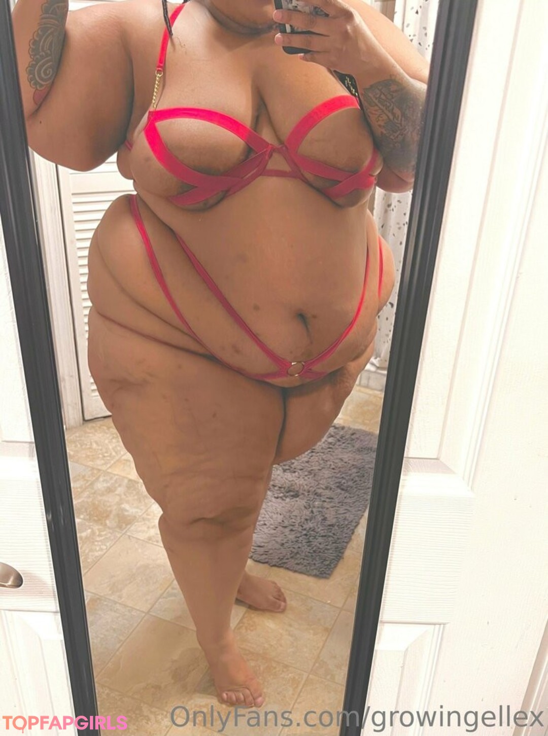 Foto desnuda filtrada de OnlyFans de Growingellex #411 Foto desnuda filtrada de OnlyFans de Growingellex #411