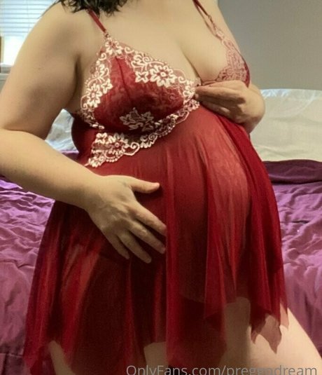 Foto desnuda filtrada de OnlyFans de Preggodream