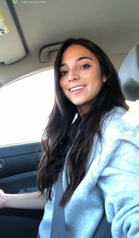Foto desnuda filtrada de OnlyFans de Brigit Sinaga