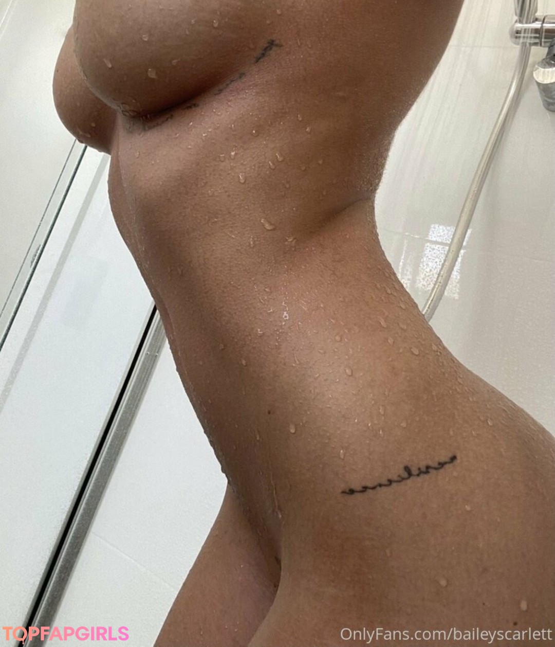 Foto desnuda filtrada de OnlyFans de Baileyscarlett #4 Foto desnuda filtrada de OnlyFans de Baileyscarlett #4