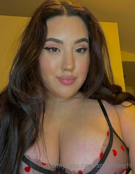 Foto desnuda filtrada de OnlyFans de Smashleighh
