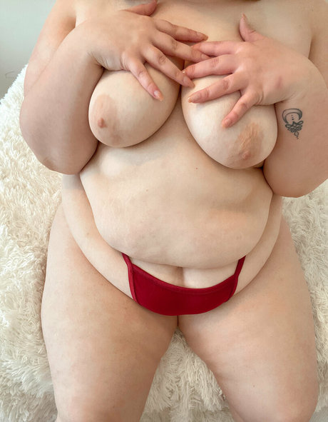 Foto desnuda filtrada de OnlyFans de Urfatgoddess
