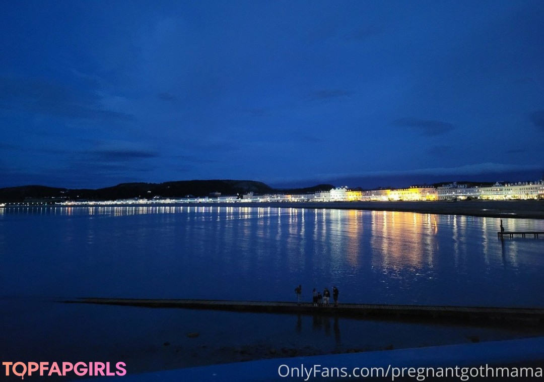 Foto desnuda filtrada de OnlyFans de Pregnantmamamsalicefury #224 Foto desnuda filtrada de OnlyFans de Pregnantmamamsalicefury #224