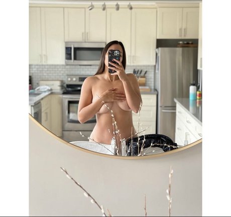 Foto desnuda filtrada de OnlyFans de Teasetbabe