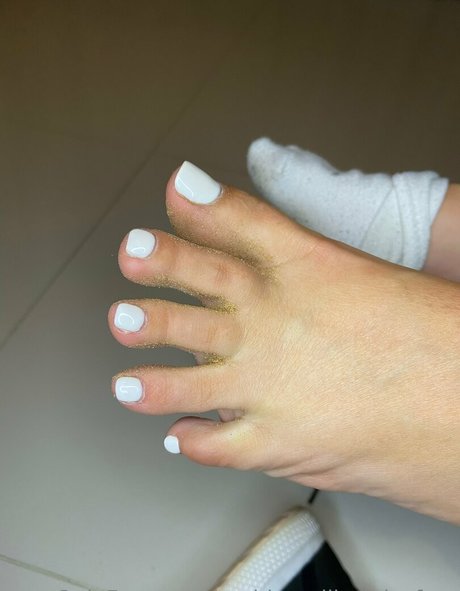 Foto desnuda filtrada de OnlyFans de Goddesssilkysolesfree