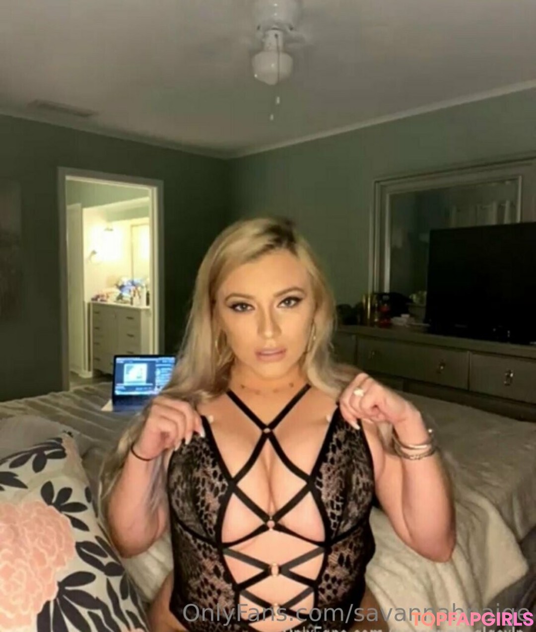 Foto desnuda filtrada de OnlyFans de Savannahpaige #107 Foto desnuda filtrada de OnlyFans de Savannahpaige #107