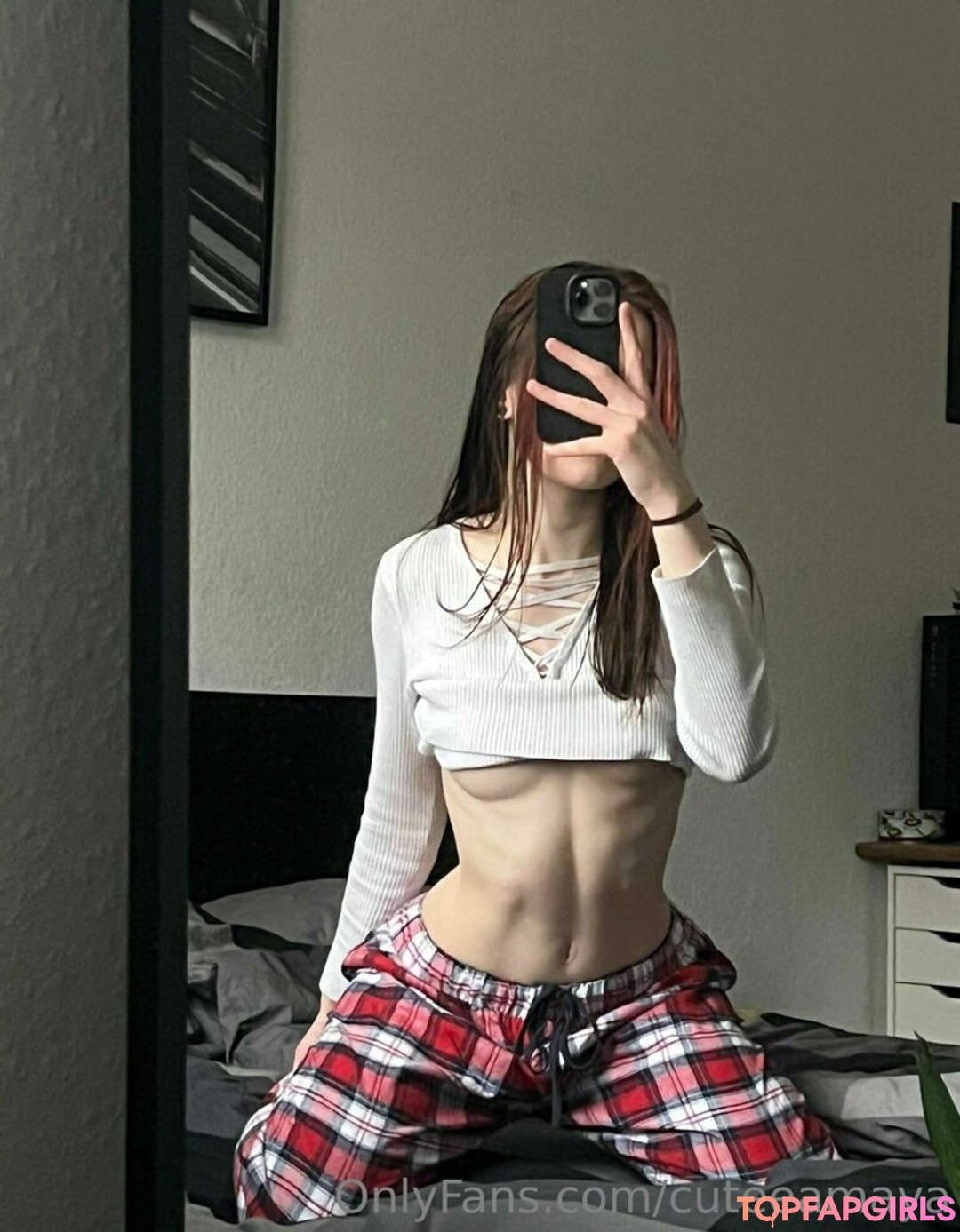 Foto desnuda filtrada de OnlyFans de Cuteeromana #4 Foto desnuda filtrada de OnlyFans de Cuteeromana #4