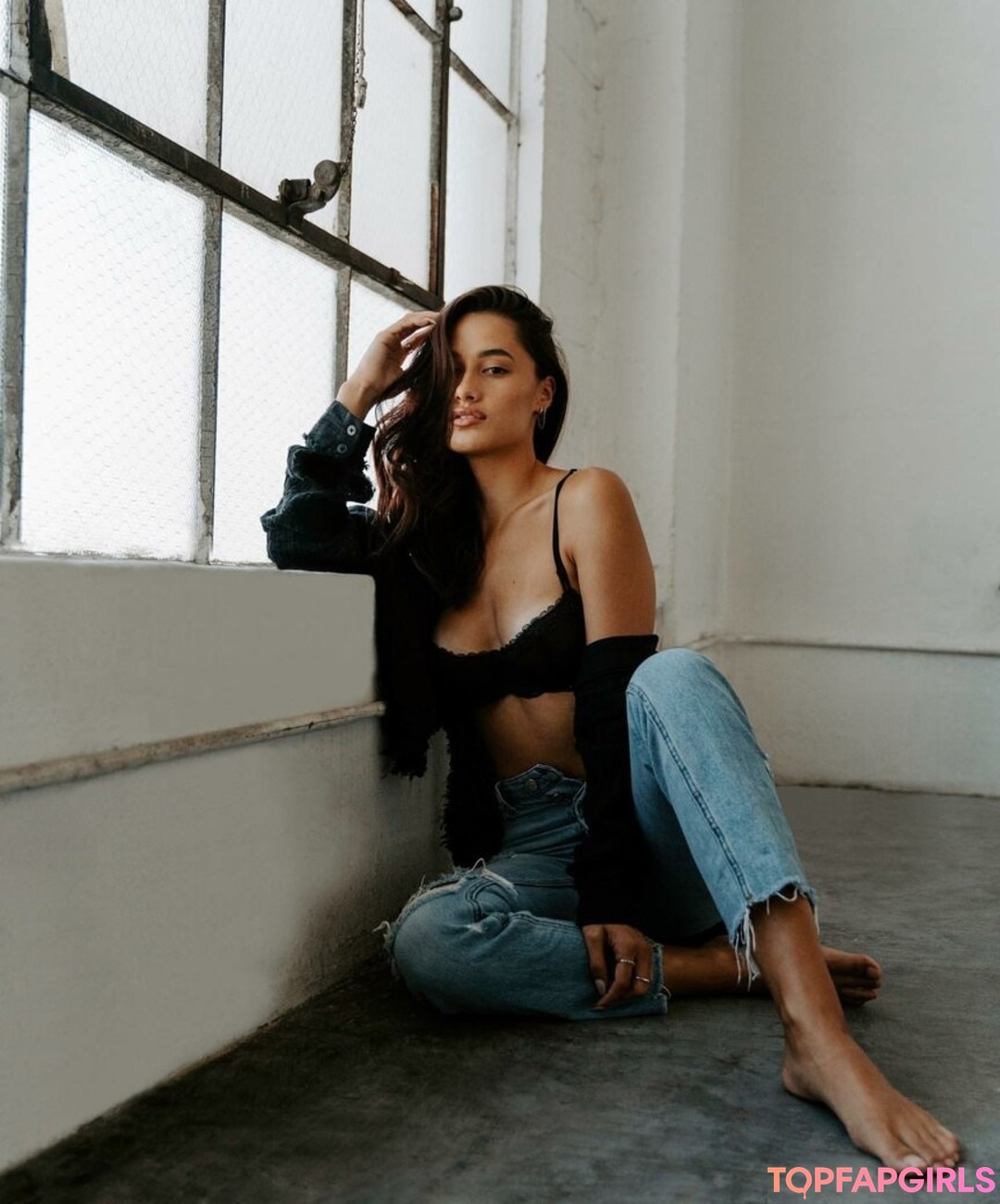 Foto desnuda filtrada de OnlyFans de Carlieauszler #100 Foto desnuda filtrada de OnlyFans de Carlieauszler #100