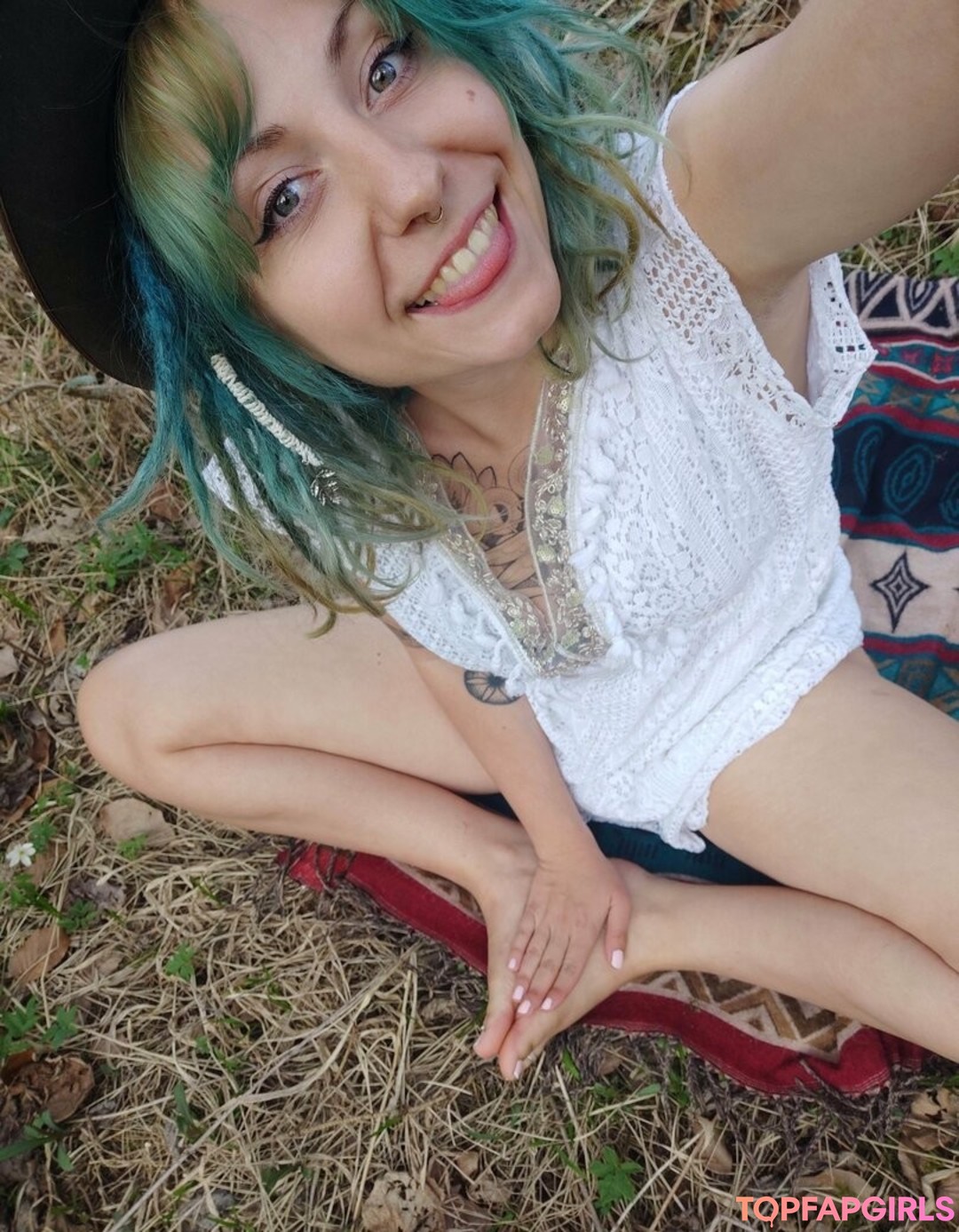 Foto desnuda filtrada de OnlyFans de Freakyfjonda #155 Foto desnuda filtrada de OnlyFans de Freakyfjonda #155