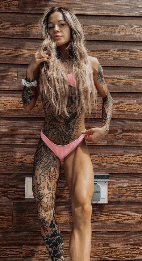 Foto desnuda filtrada de OnlyFans de Athena Barnes