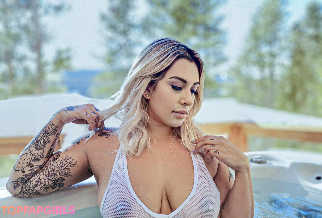 Foto desnuda filtrada de OnlyFans de Meredith Jacqueline #68 Foto desnuda filtrada de OnlyFans de Meredith Jacqueline #68