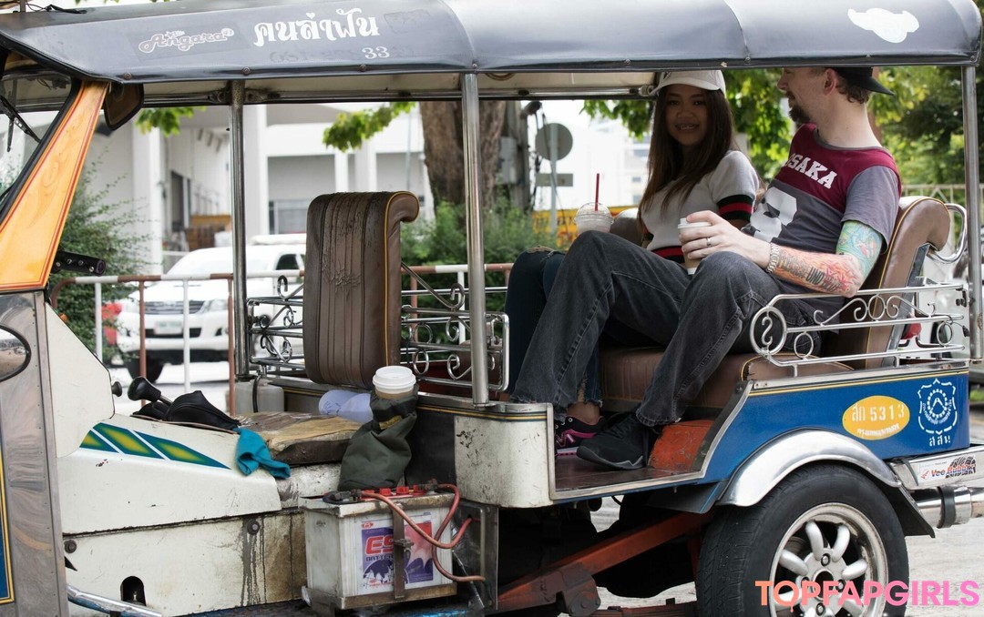Foto desnuda filtrada de OnlyFans de Tuktuk Patrol #133 Foto desnuda filtrada de OnlyFans de Tuktuk Patrol #133