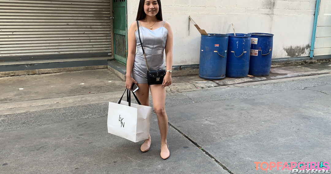 Foto desnuda filtrada de OnlyFans de Tuktuk Patrol #281 Foto desnuda filtrada de OnlyFans de Tuktuk Patrol #281