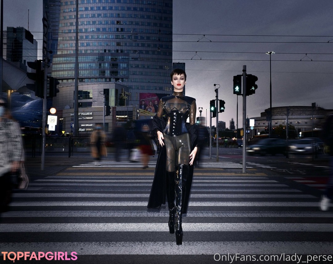 Foto desnuda filtrada de OnlyFans de Lady Perse #129 Foto desnuda filtrada de OnlyFans de Lady Perse #129