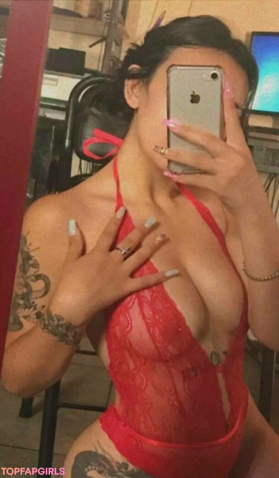 Foto desnuda filtrada de OnlyFans de Laurettavixen #100 Foto desnuda filtrada de OnlyFans de Laurettavixen #100