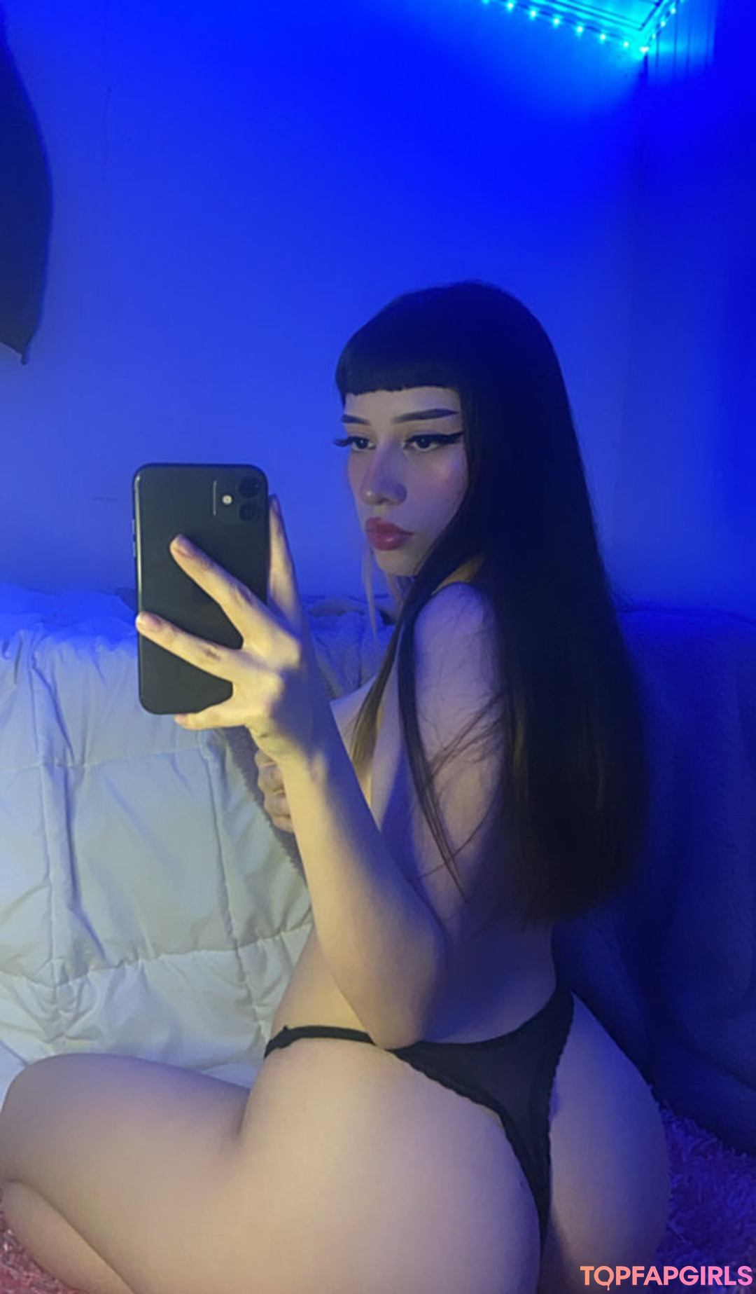 Foto desnuda filtrada de OnlyFans de Strawberryy20 #16 Foto desnuda filtrada de OnlyFans de Strawberryy20 #16