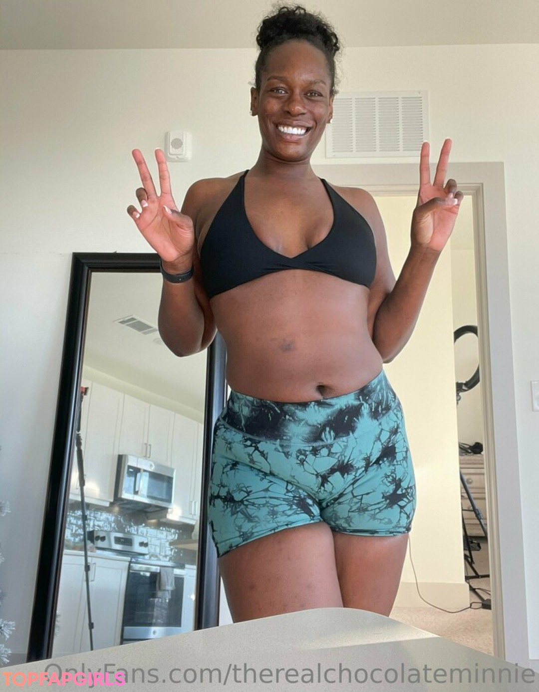 Foto desnuda filtrada de OnlyFans de Therealchocolateminnie #116 Foto desnuda filtrada de OnlyFans de Therealchocolateminnie #116