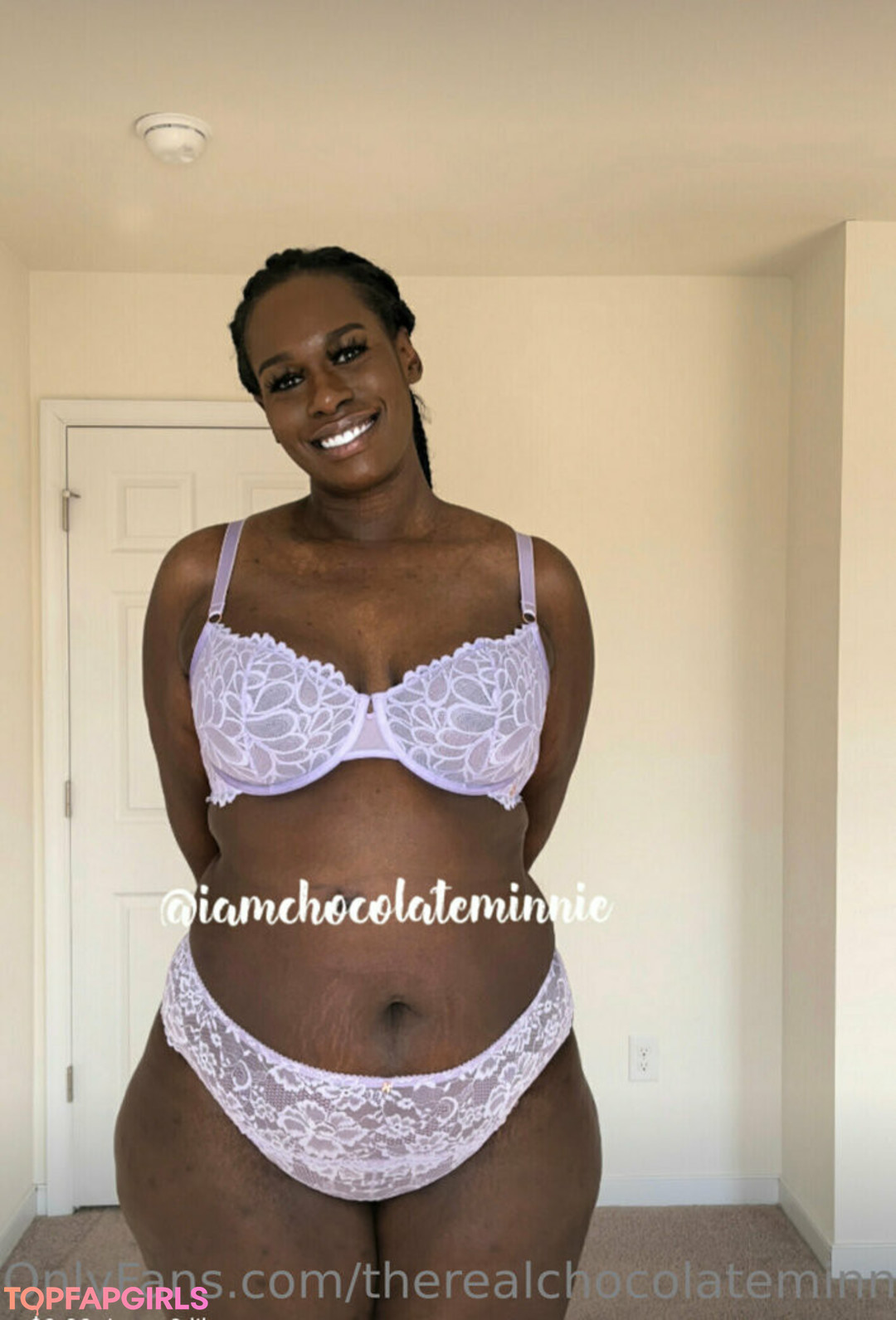Foto desnuda filtrada de OnlyFans de Therealchocolateminnie #157 Foto desnuda filtrada de OnlyFans de Therealchocolateminnie #157