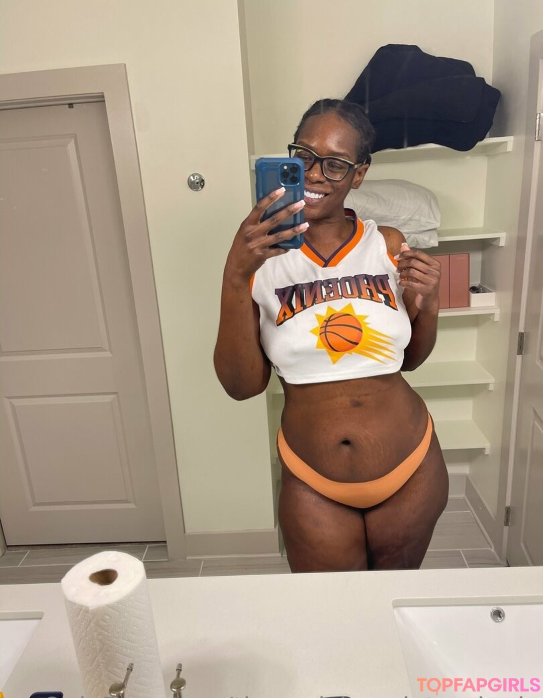 Foto desnuda filtrada de OnlyFans de Therealchocolateminnie #219 Foto desnuda filtrada de OnlyFans de Therealchocolateminnie #219