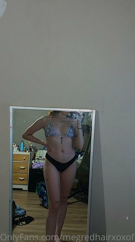 Megredhairxoxo_tease