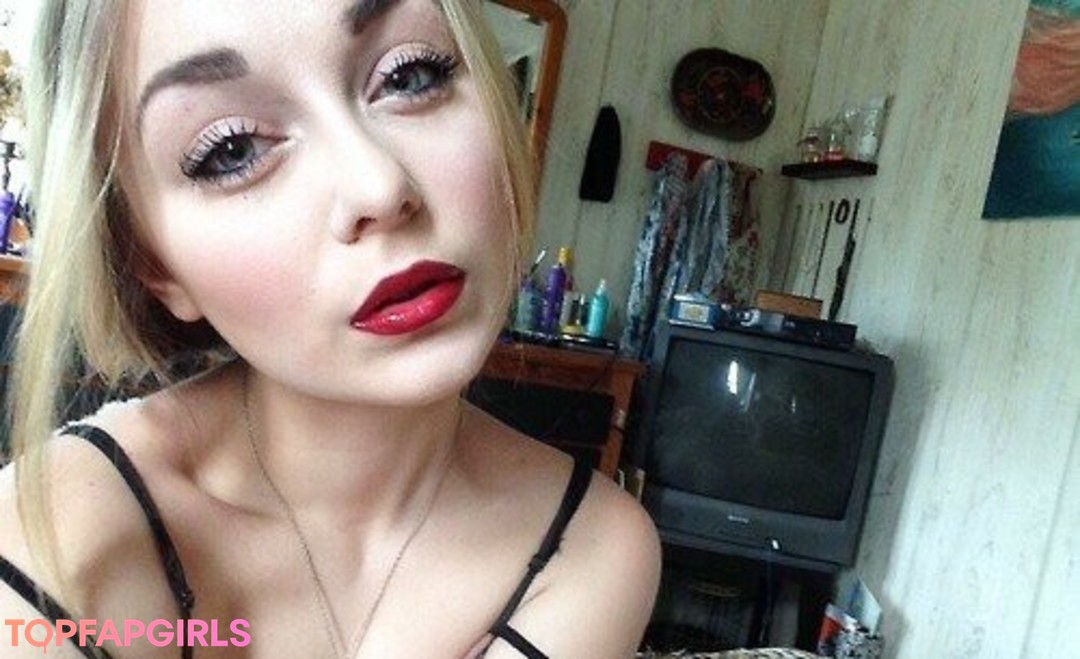 Foto desnuda filtrada de OnlyFans de Elyse Summer #25 Foto desnuda filtrada de OnlyFans de Elyse Summer #25