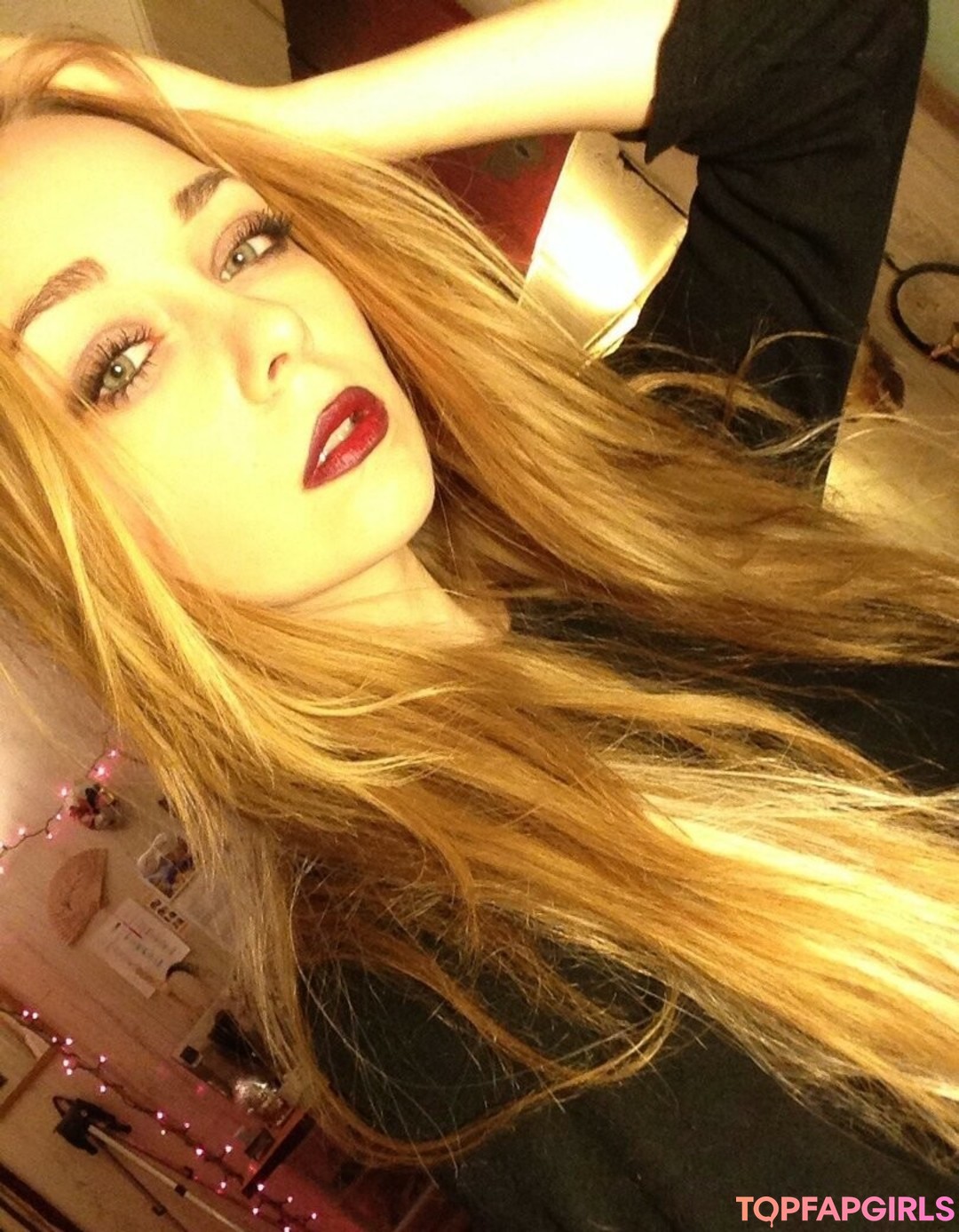 Foto desnuda filtrada de OnlyFans de Elyse Summer #58 Foto desnuda filtrada de OnlyFans de Elyse Summer #58